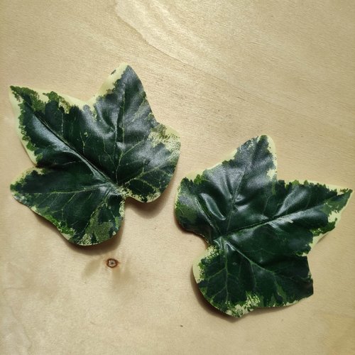 Lot de 2  feuilles de lierre artificielles en tissu  10*10 cm