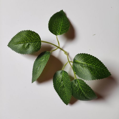 Double tige de 6 feuilles de rose artificielles vertes pour création de fleurs artificielles