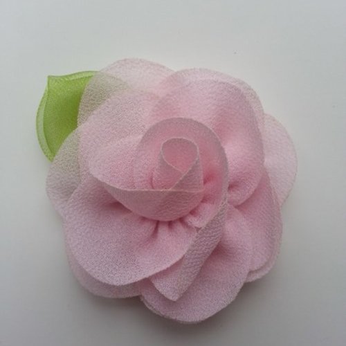 Fleur en mousseline avec feuille rose pale 50mm