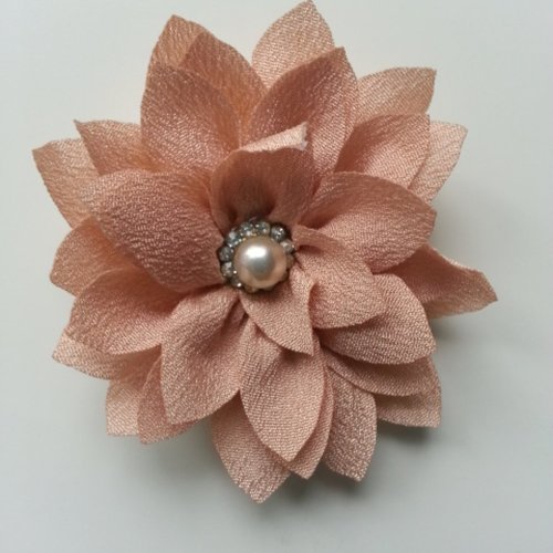 Fleur en tissu centre perle et strass 55mm beige