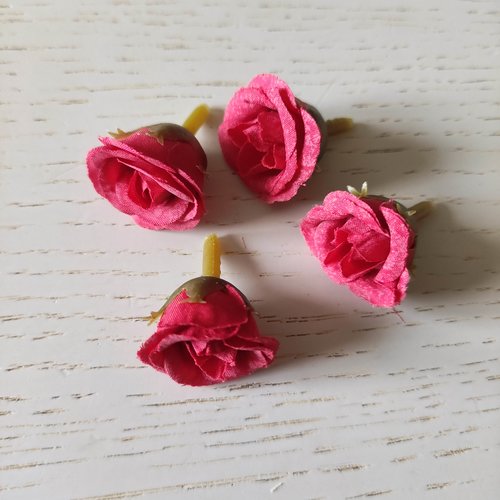 Petite rose en tissu 20mm rouge