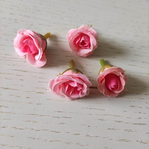 Petite rose en tissu 20mm rose