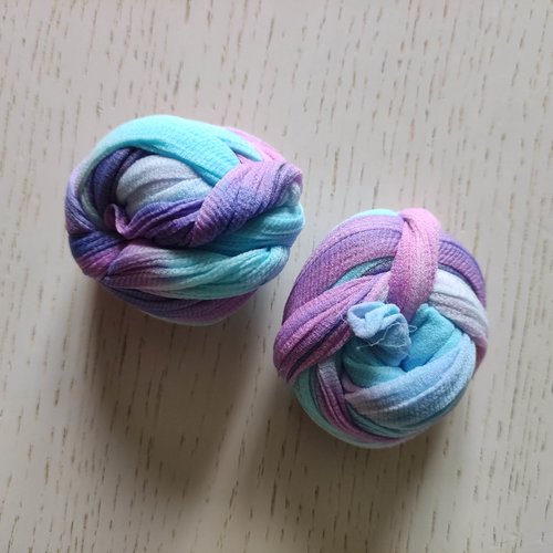N001018 collant nylon triple couleur pour la création de fleurs, papillons, raquettes dragées