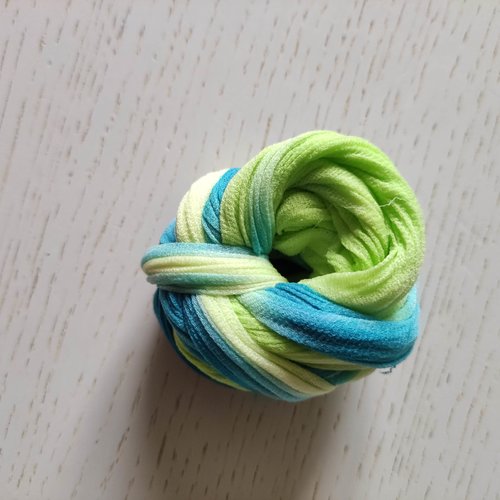 N001021 collant nylon triple couleur pour la création de fleurs, papillons, raquettes dragées