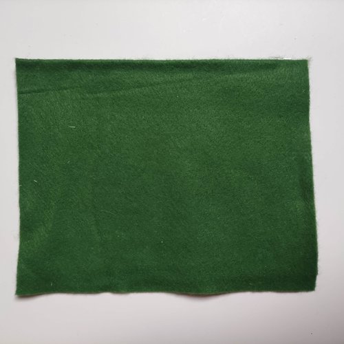 Feuille de feutrine souple verte 20*29.5cm