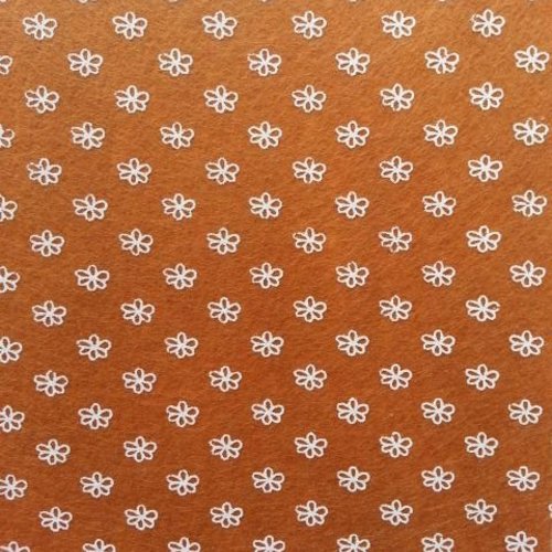 Feuille de feutrine motif fleur 15*15cm marron