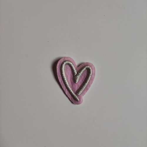 Ecusson, patch a coudre coeur  rose et gris 3,5*4 cm