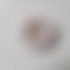 Fleur organza et dentelle centre perle et strass 50mm blanc et rose pale