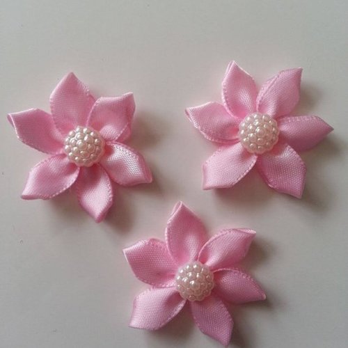 Lot de 3 appliques ruban fleur avec centre 35mm rose