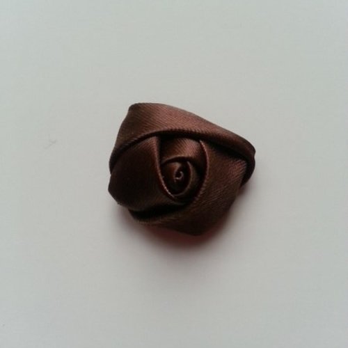 Fleur de satin bouton de rose marron  2.2cm