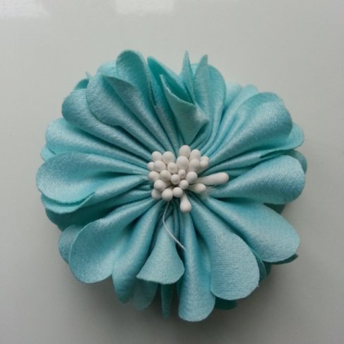 Fleur en satin de soie et pistils 50mm  vert pastel