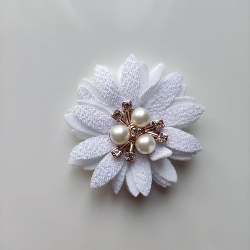 Fleur tissu trio de perle et strass 50mm blanc