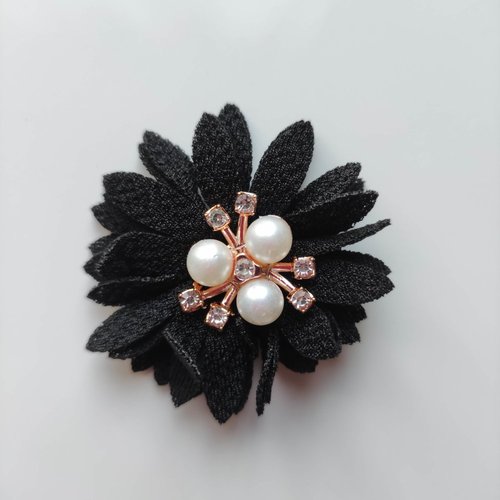 Fleur tissu trio de perle et strass 50mm noir