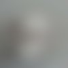 Lot de 2 fleurs en tissu centre bouton blanc  sur tige 50mm