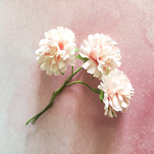 Lot de 3 fleurs artificielles en tissu et pistils peche clair