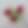 Lot de 3 roses et feuilles en tissu rose fuchsia   sur tige