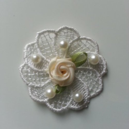 Fleur en dentelle perlée et sa mini fleur ivoire 45mm