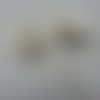 Lot de 2 fleurs en dentelle ivoire sur tige 35mm