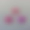 Lot de 3 fleurs  en tissu  irisé rose   22mm