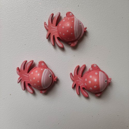 Lot de 3 poissons  en bois pêche et rose  25*30mm
