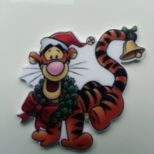Cabochon plat en résine  winnie tigrou noel  40*40mm