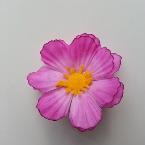 Fleur en tissu mauve de 60mm