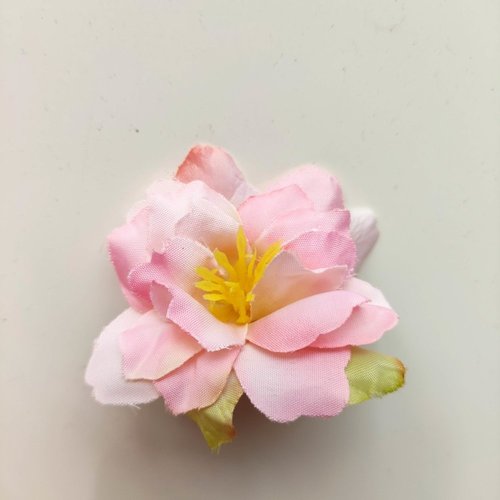Fleur artificielle en tissu rose clair 50mm