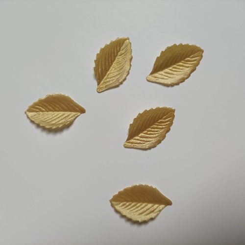 Lot de 5 feuilles en tissu marron clair  30*15mm