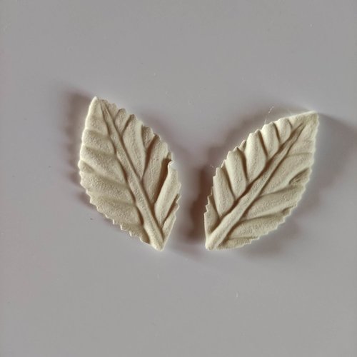 Lot de 2 feuilles artificielles veloutés 50*30mm ivoire