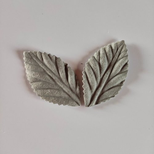 Lot de 2 feuilles artificielles veloutés 50*30mm gris
