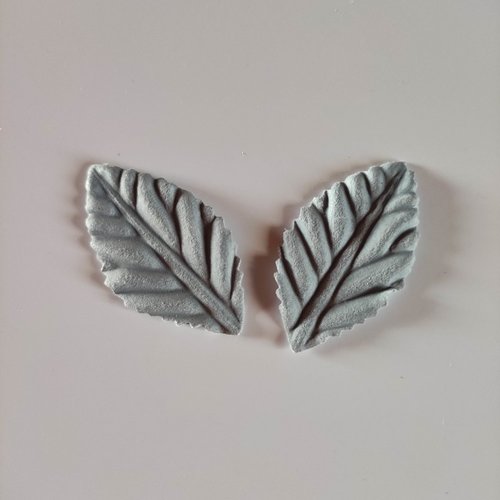 Lot de 2 feuilles artificielles veloutés 50*30mm bleu gris