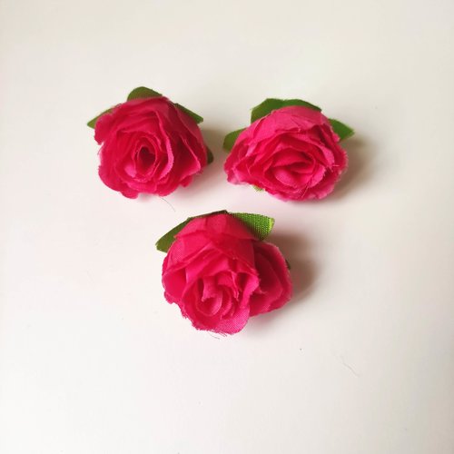 Bouton de fleur en tissu 30mm rose fuchsia