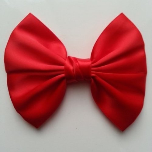 Noeud en satin rouge 11*8cm