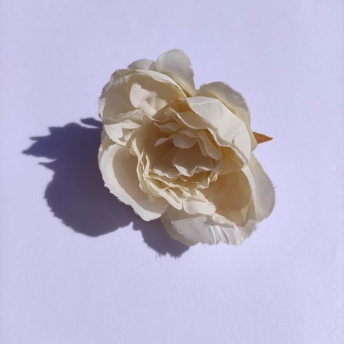 Fleur tissu pivoine ivoire 50mm