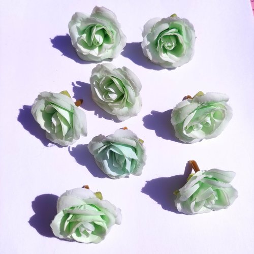 Fleur  en tissu  40mm vert