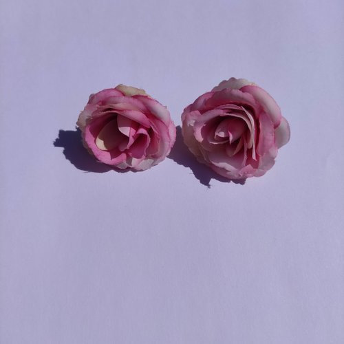 Fleur  en tissu  40mm rose
