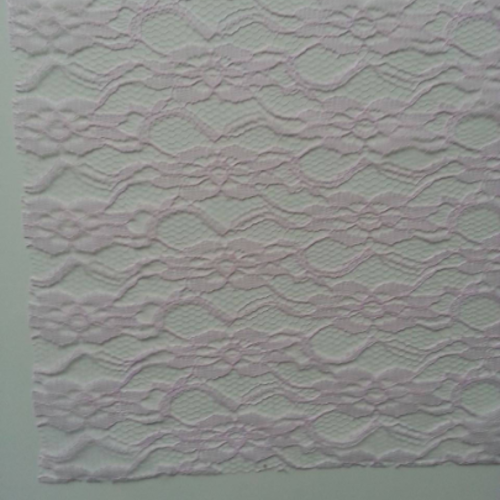 0.5 mètre de dentelle  30cm de largeur rose