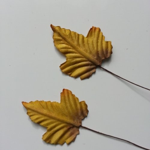 Lot de 2 feuilles artificielles marron clair   sur tige  50mm
