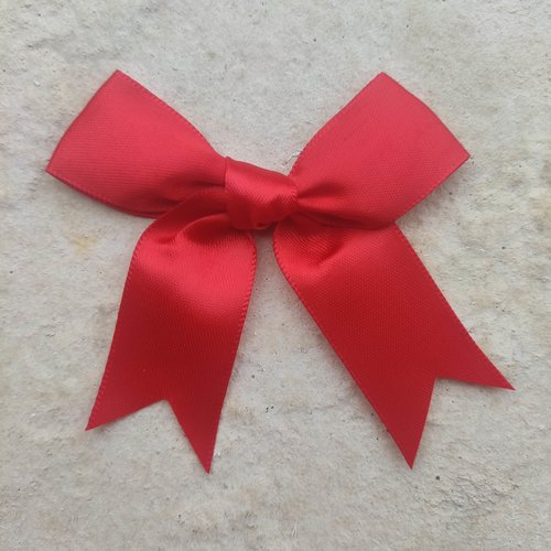 Noeud en satin rouge 8cm