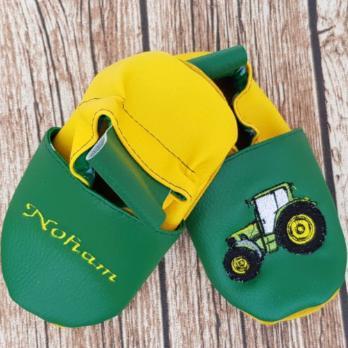 Chaussons souple cuir, simili cuir, bébé / enfant, chausson personnalisé, tracteur