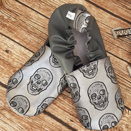 Chaussons souple cuir, adulte tête de mort