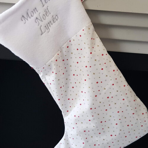 Chaussette de noël personnalisée prénom – botte noël brodée - cadeau fait main - livraison offerte