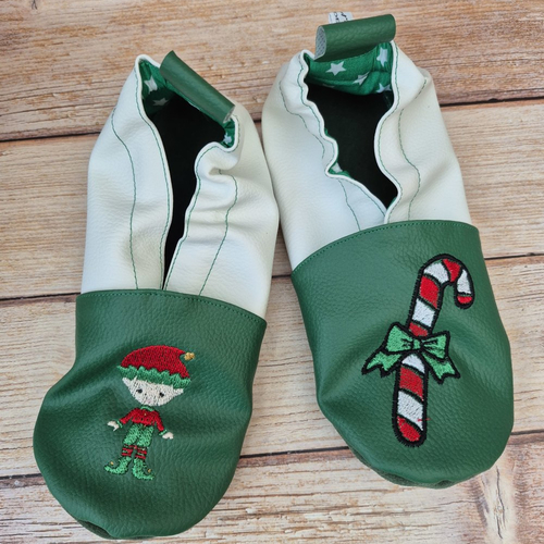 Chaussons souples personnalisés, bébé, enfant – confort et élégance à vos pieds ! -- lutin de noël - livraison offerte