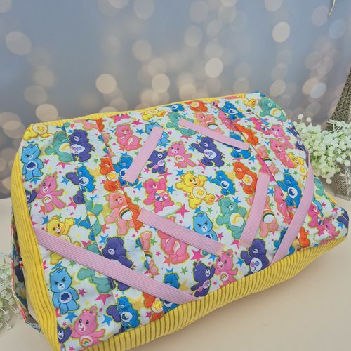 Coussin de lecture personnalisé brodé – support livre mains libres – coussin repose livre - liseuse - poche – cadeau lecteur