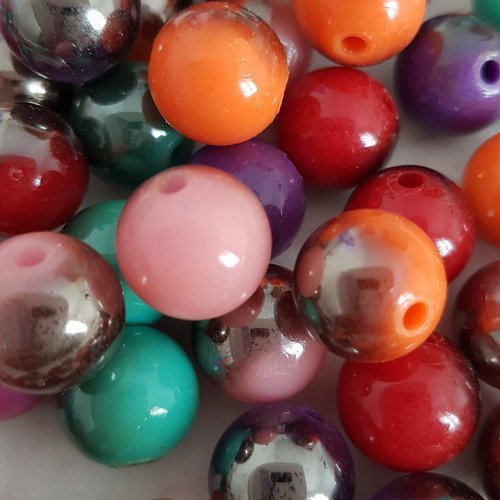 Lot de 10 perles acryliques nacrées