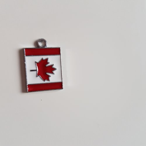 *pendentif argenté émaillé drapeau canadien.
