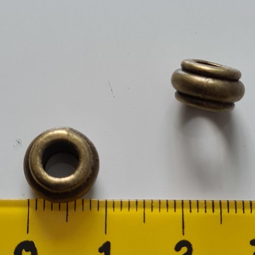 Lot de 19 perles gros trou bronze antique
