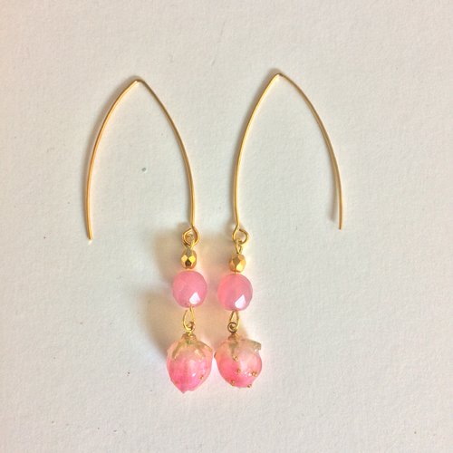 Crochets d'oreilles rose