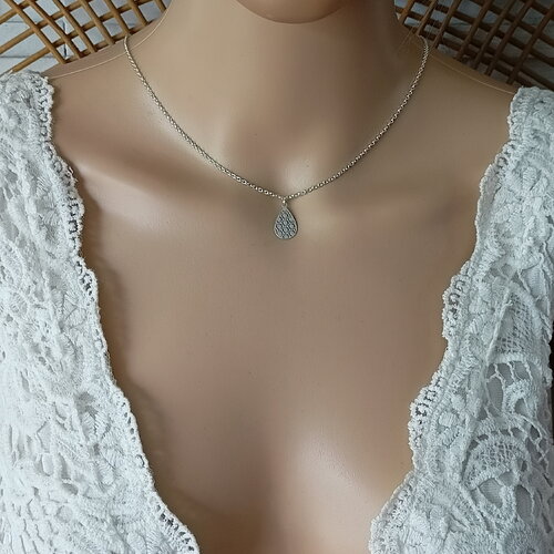 Collier goutte acier inoxydable motif japonais collier hypoallergénique inox essentiel femme bijou cadeau france