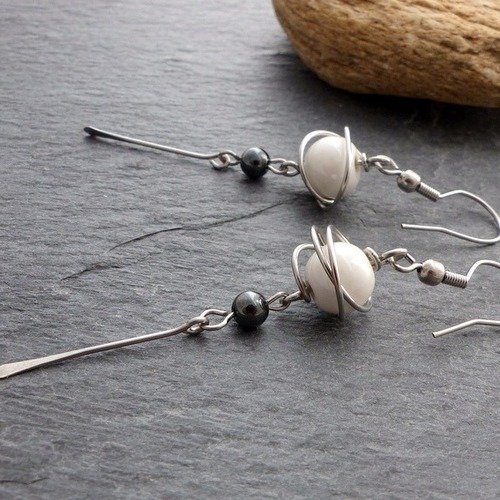 Boucles d'oreilles blanches, céramique hématite et acier inoxydable (bo31)